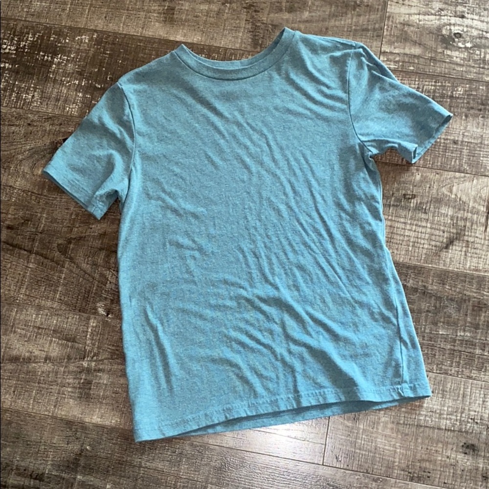 🎒6 for $20! Boys 10/12 Urban Pipeline tee